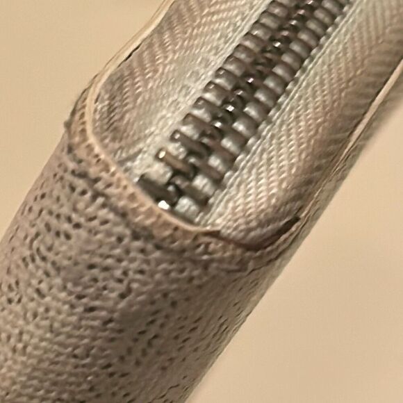 Goyard Matignon Zip Around Long Wallet White Leather Pattern Luxury Artsy Summer - Picture 14 of 16